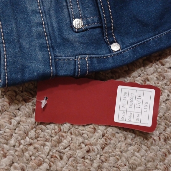 New! with tags Ling collection capris size 15/16 - Picture 3 of 7